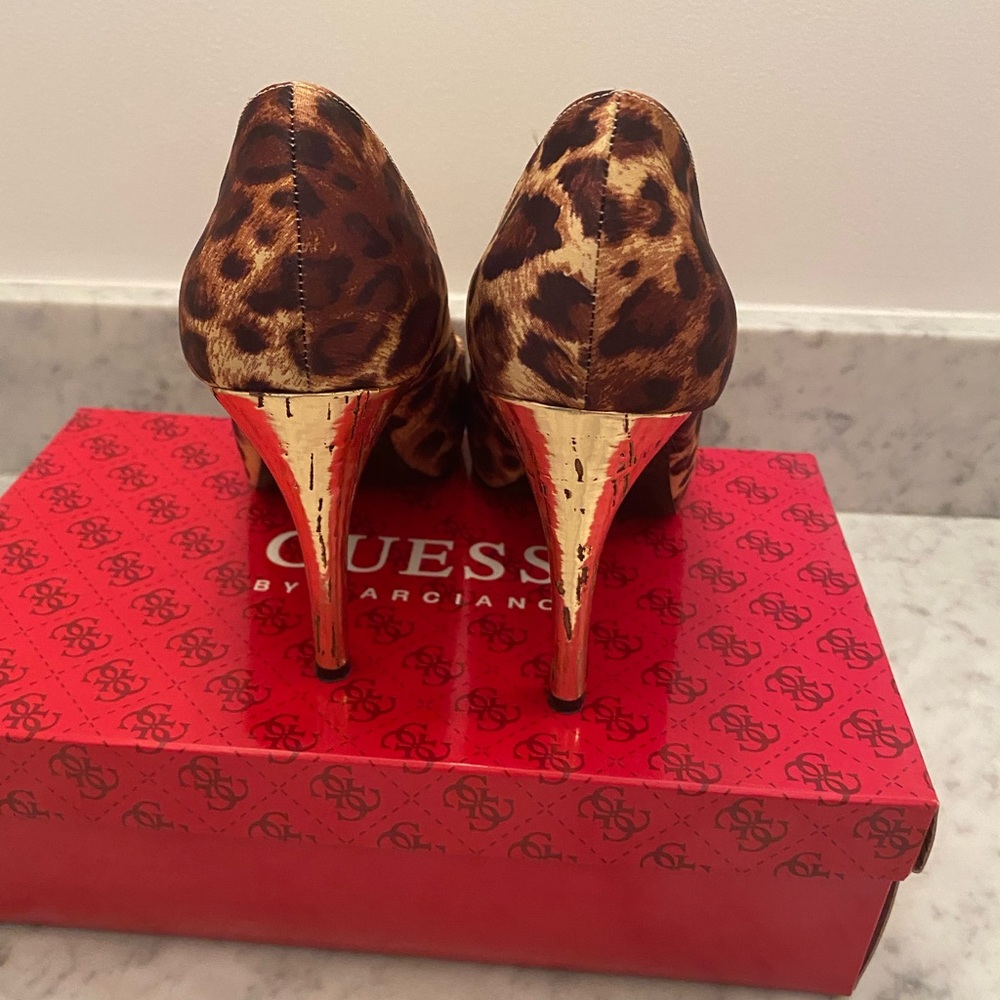 Guess Open Toe Leopard Print Heels Size 8 1/2 - image 3